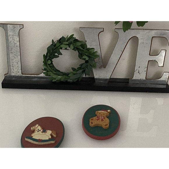 Vintage Russ Folk Art Style Wooden Wood Christmas Refrigerator Magnets Lot Of 2 - Picture 15 of 16